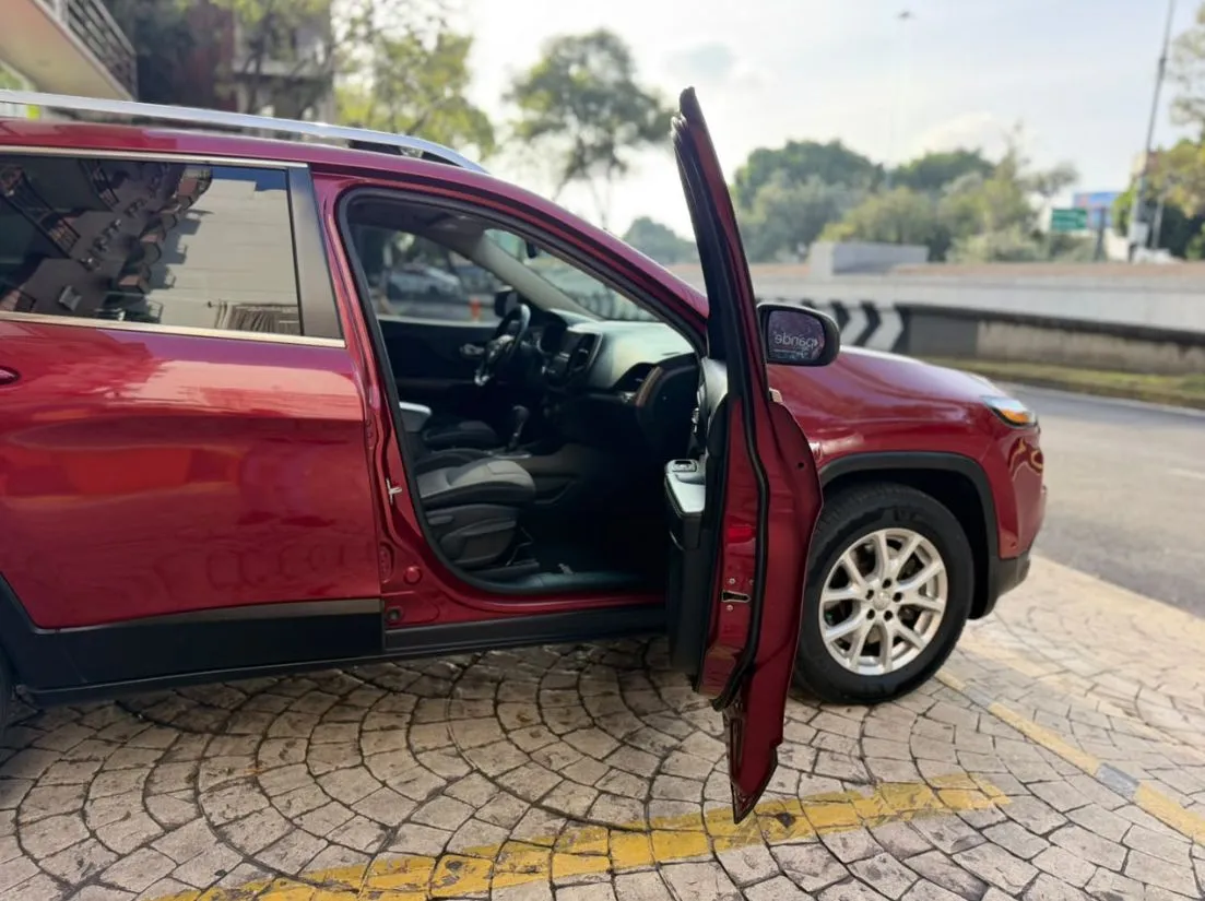 JEEP CHEROKEE LATTITUDE 2014