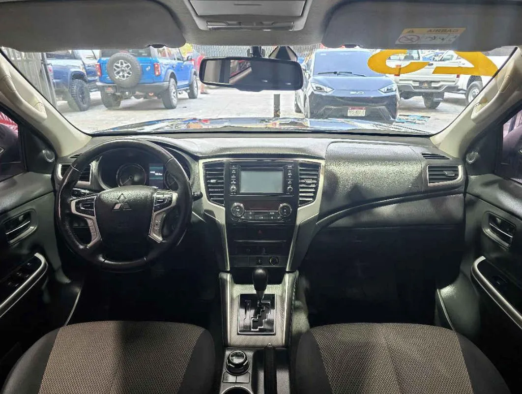 Mitsubishi L200 2023 4p Limited Doble L4/2.4/T Diesel Aut 4x4.