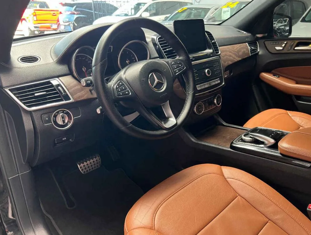 Mercedes-Benz Clase GLE 2017 5p GLE 500 V8/4.6/T Aut.