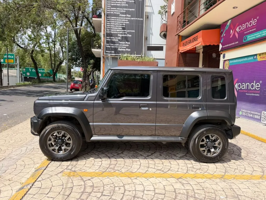 SUZUKI JIMNY GLX 2026 5 PUERTAS 4X4 AUTOMÁTICA