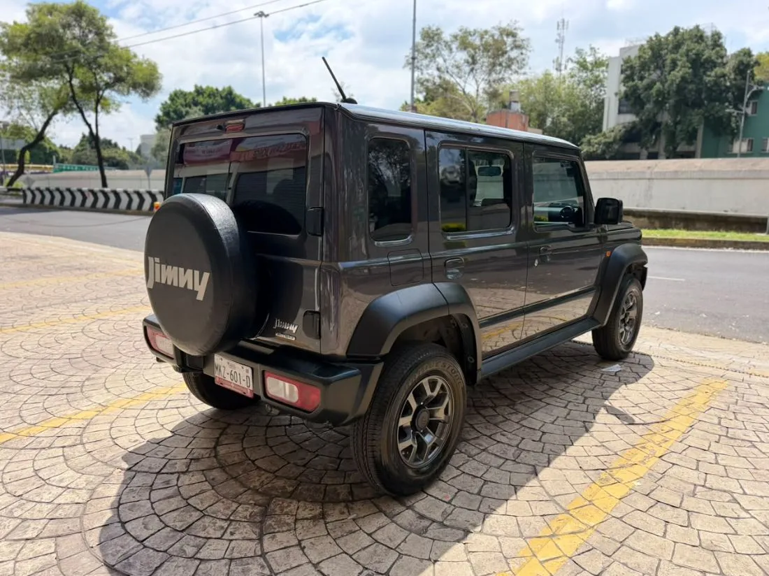 SUZUKI JIMNY GLX 2026 5 PUERTAS 4X4 AUTOMÁTICA