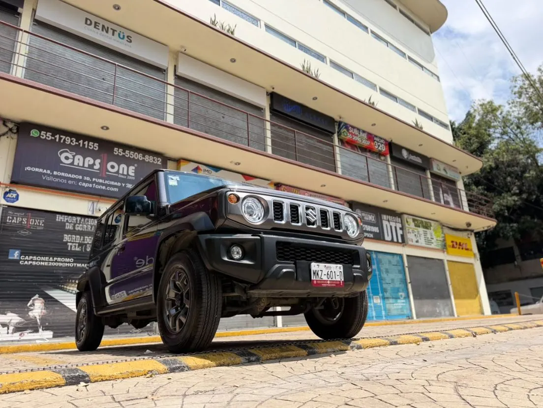 SUZUKI JIMNY GLX 2026 5 PUERTAS 4X4 AUTOMÁTICA