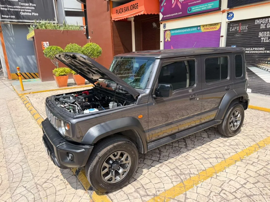 SUZUKI JIMNY GLX 2026 5 PUERTAS 4X4 AUTOMÁTICA