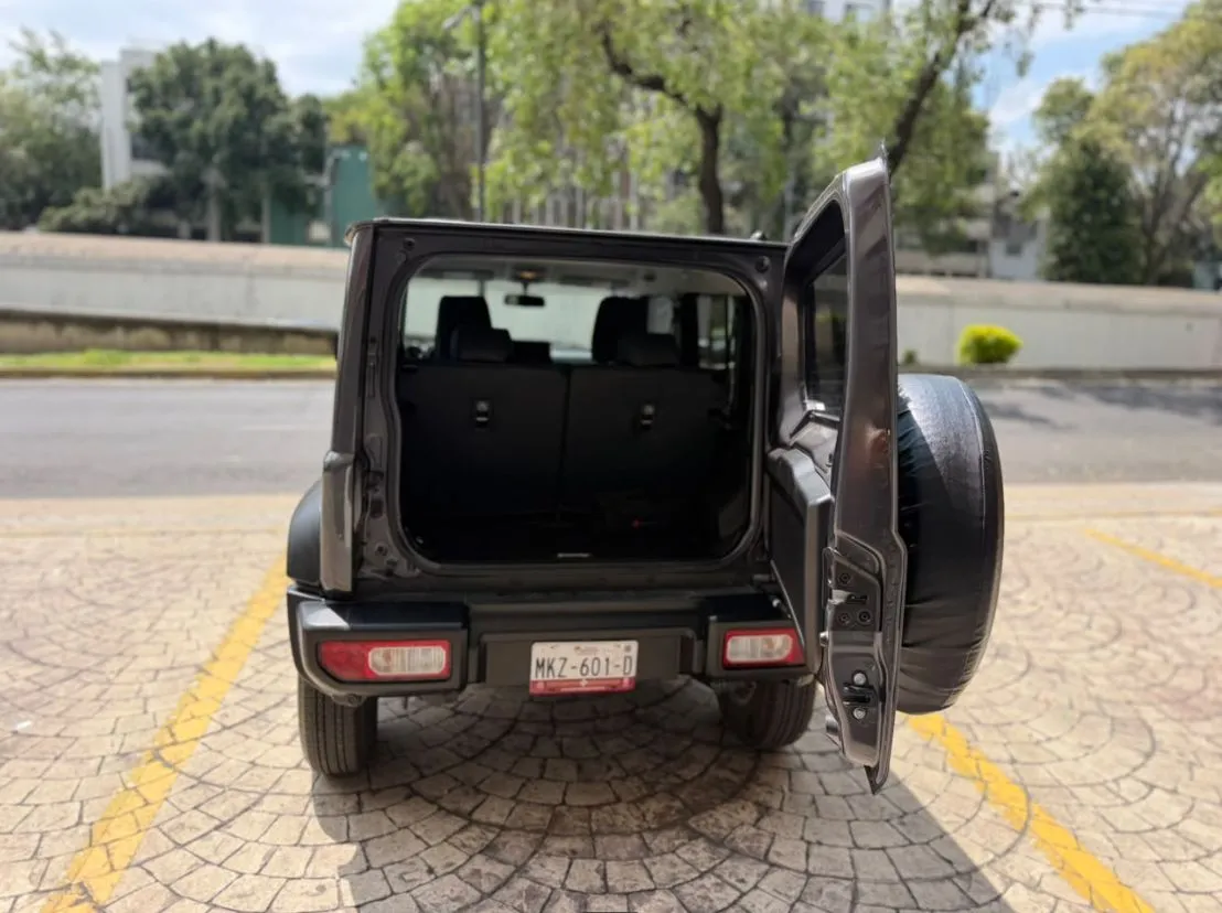 SUZUKI JIMNY GLX 2026 5 PUERTAS 4X4 AUTOMÁTICA