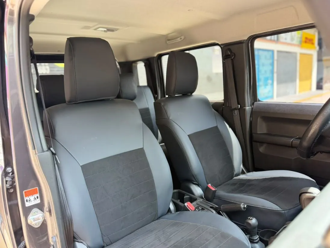 SUZUKI JIMNY GLX 2026 5 PUERTAS 4X4 AUTOMÁTICA
