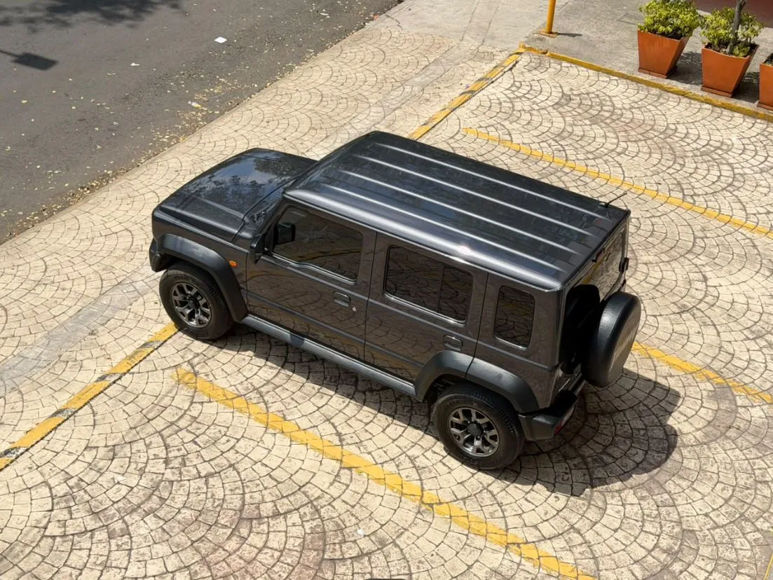 SUZUKI JIMNY GLX 2026 5 PUERTAS 4X4 AUTOMÁTICA