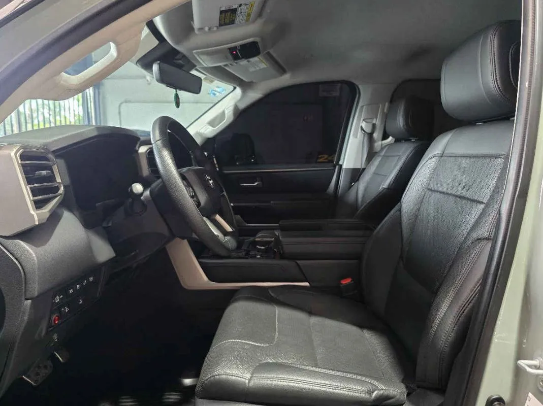 Toyota Tundra 2023 4p Platinum PHEV V6/3.5/T Aut.