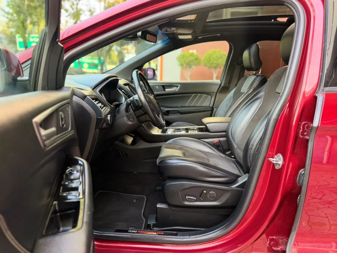 FORD EDGE ST 2019