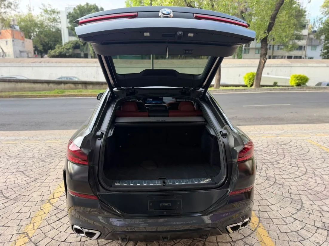 BMW X6 M60I TWINPOWER TURBO MILD HYBRID 2025