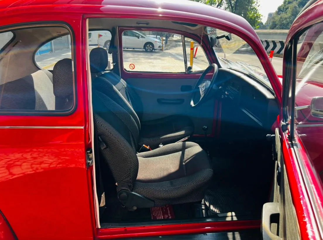 VOLKSWAGEN SEDÁN BOCHO 1992