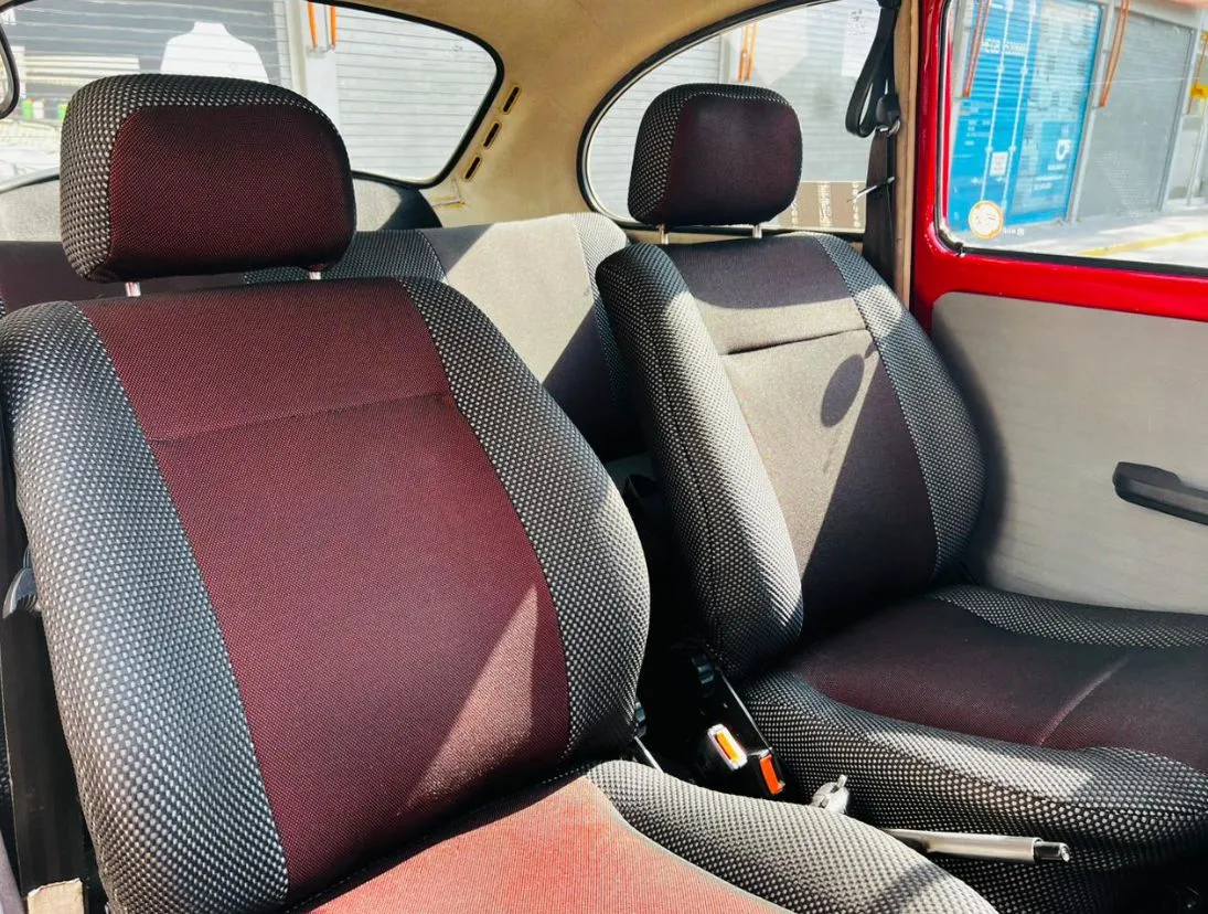 VOLKSWAGEN SEDÁN BOCHO 1992