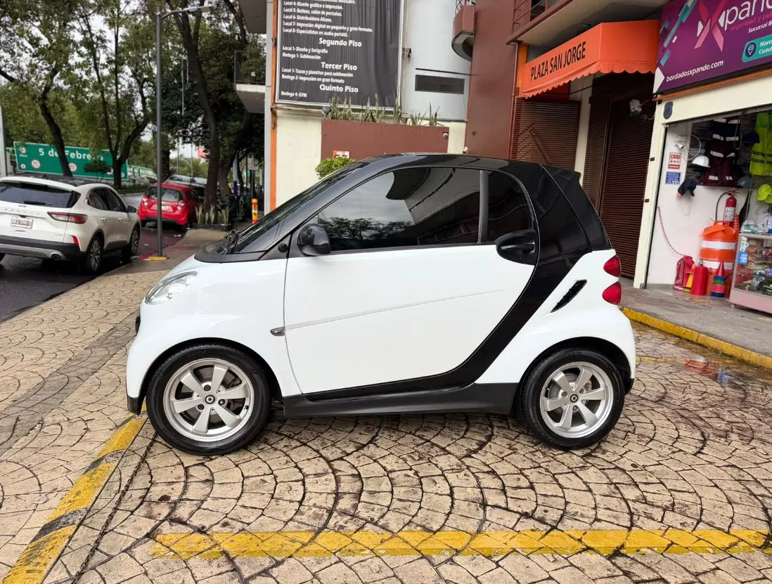 SMART FORTWO COUPÉ MHD 2013