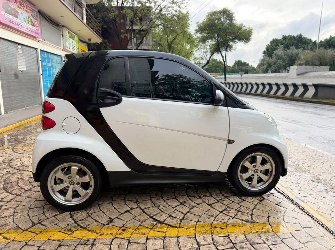 SMART FORTWO COUPÉ MHD 2013