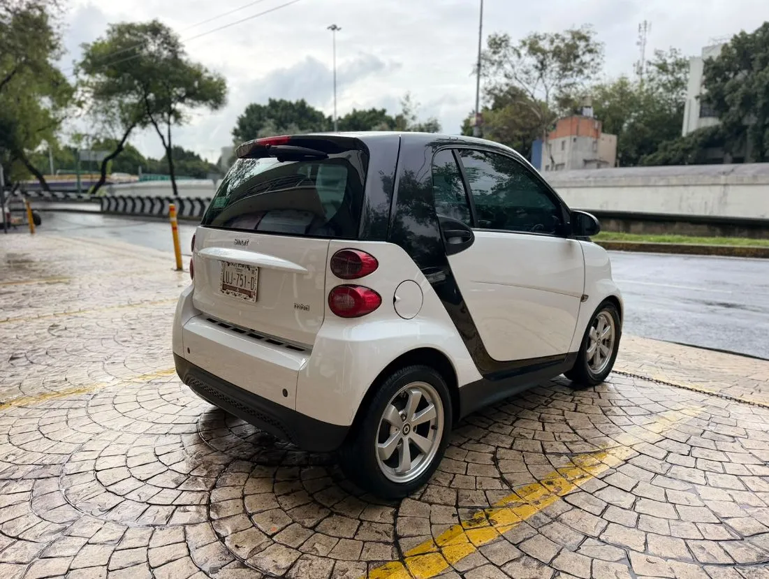 SMART FORTWO COUPÉ MHD 2013
