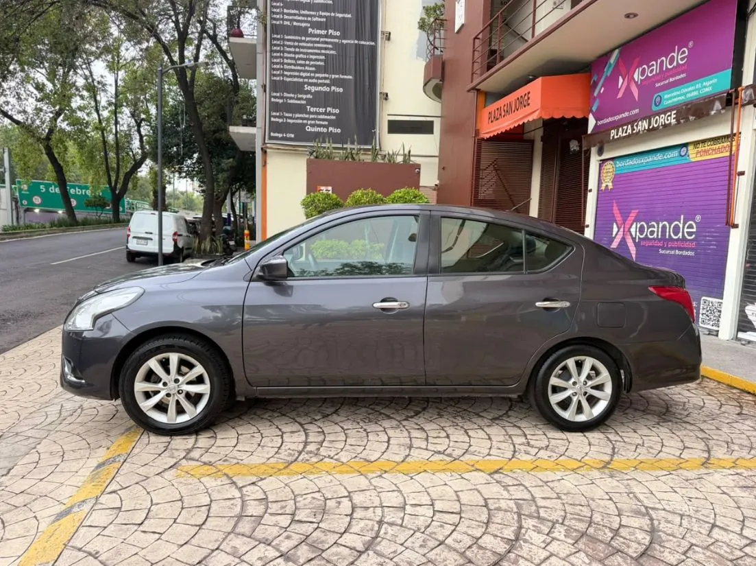 VERSA ADVANCE 2017 AUTOMÁTICO