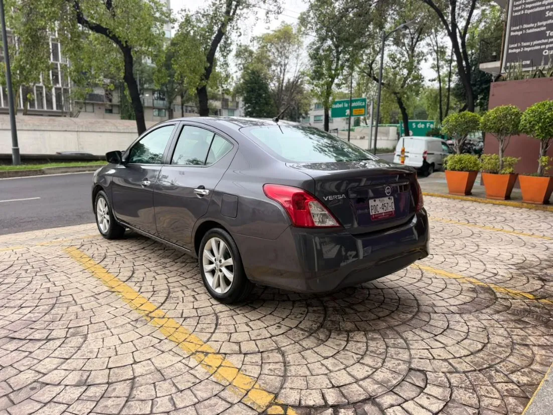 VERSA ADVANCE 2017 AUTOMÁTICO