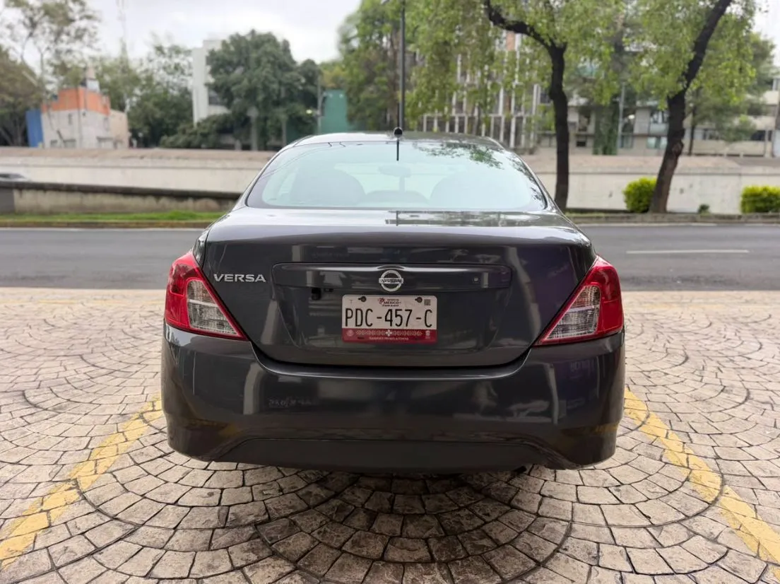 VERSA ADVANCE 2017 AUTOMÁTICO