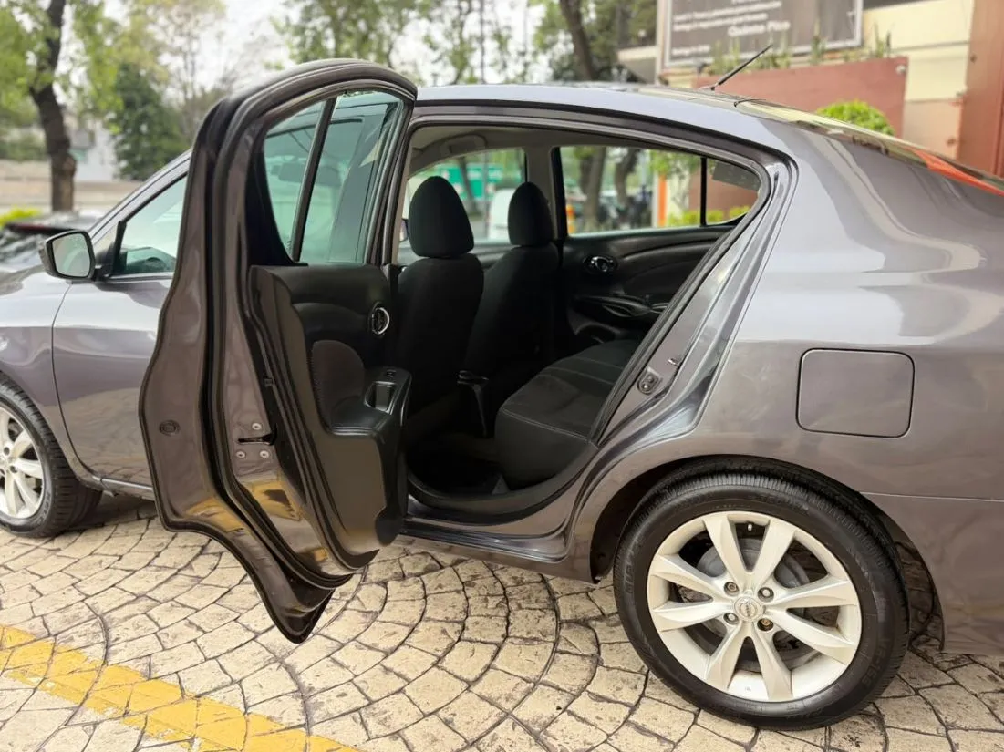 VERSA ADVANCE 2017 AUTOMÁTICO