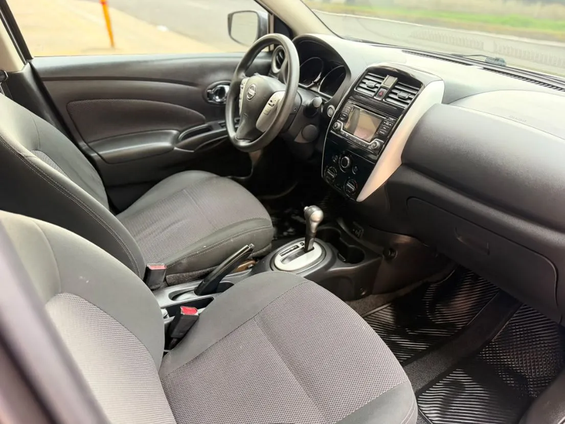 VERSA ADVANCE 2017 AUTOMÁTICO