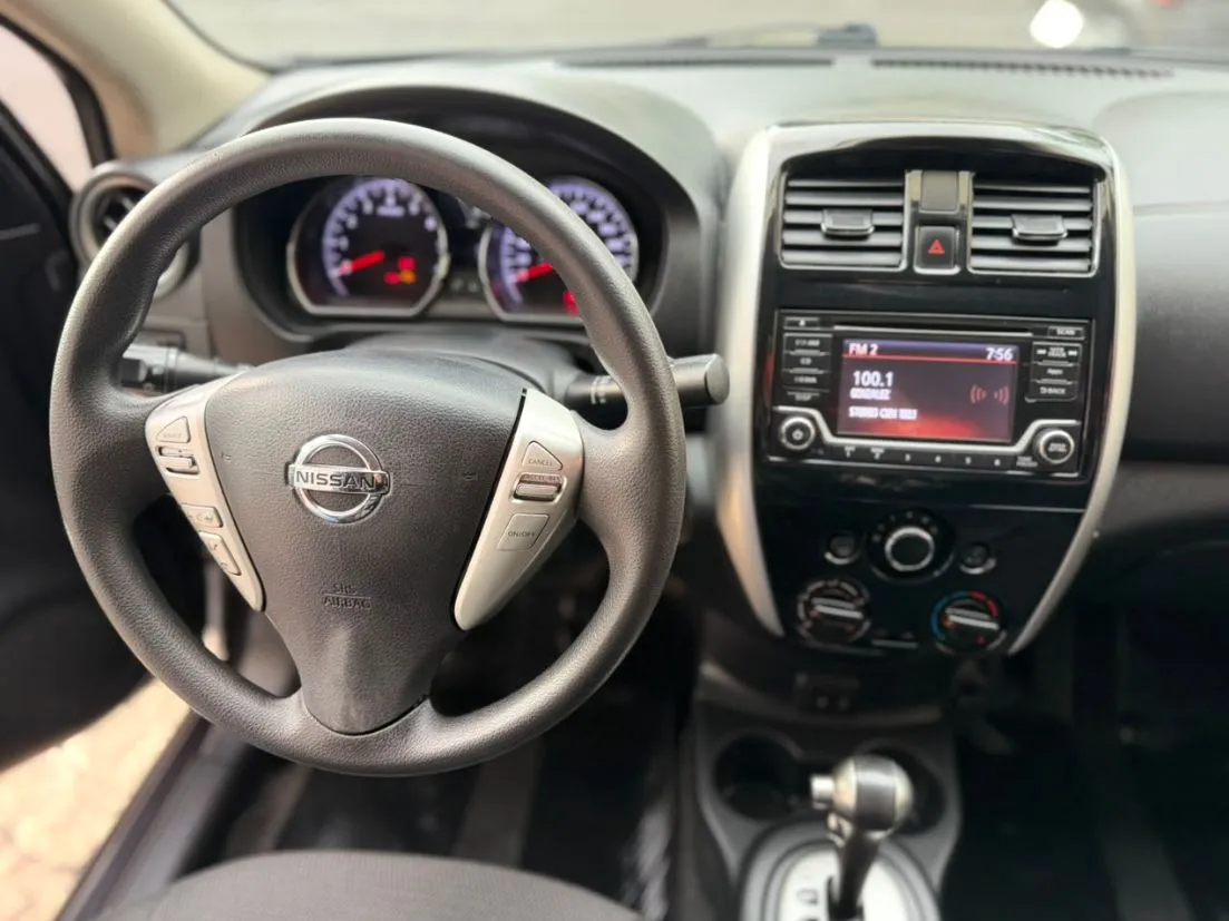 VERSA ADVANCE 2017 AUTOMÁTICO