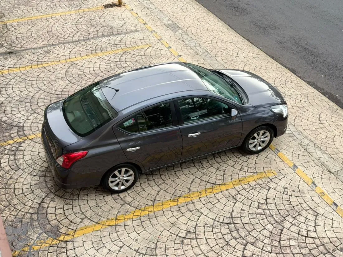 VERSA ADVANCE 2017 AUTOMÁTICO