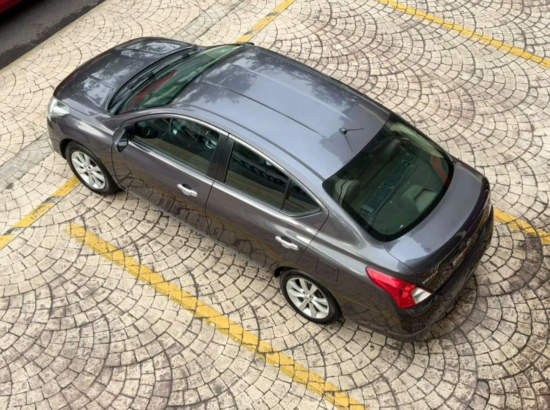 VERSA ADVANCE 2017 AUTOMÁTICO