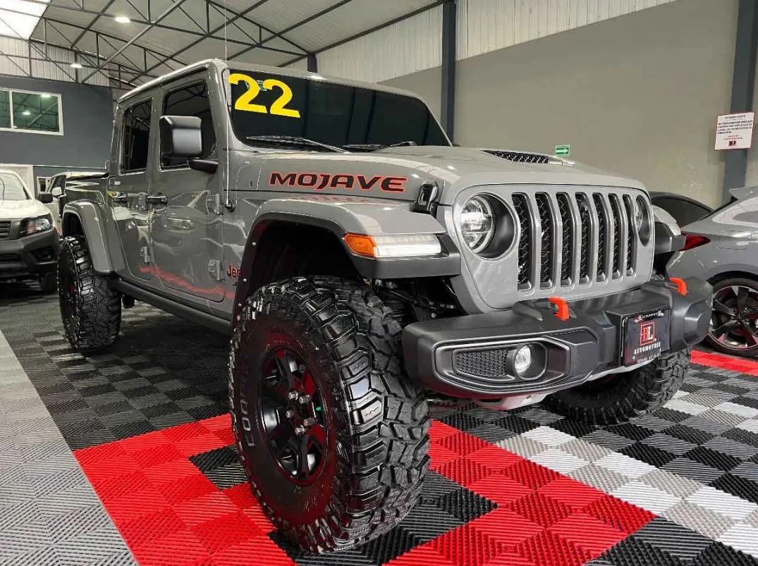 Jeep JT/Gladiator 2022 5p Mojave V6/3.6 Aut.