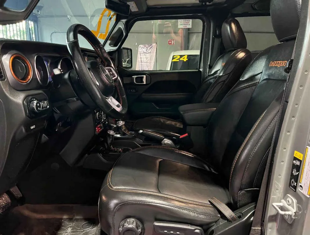 Jeep JT/Gladiator 2022 5p Mojave V6/3.6 Aut.