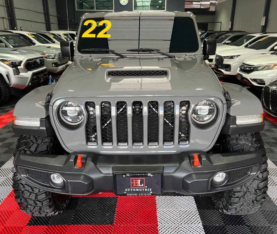Jeep JT/Gladiator 2022 5p Mojave V6/3.6 Aut.