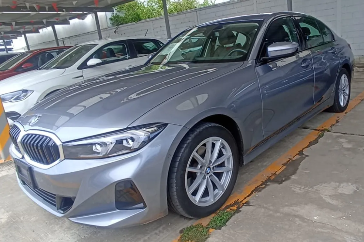 2️⃣0️⃣2️⃣4️⃣ 𝐁𝐌𝐖 𝟑𝟐𝟎𝐢 𝐒𝐞𝐝𝐚𝐧 𝐀𝐔𝐓 (29,000 km.)
