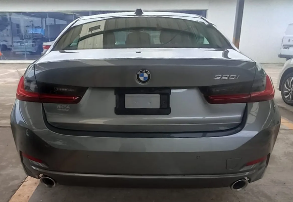 2️⃣0️⃣2️⃣4️⃣ 𝐁𝐌𝐖 𝟑𝟐𝟎𝐢 𝐒𝐞𝐝𝐚𝐧 𝐀𝐔𝐓 (29,000 km.)
