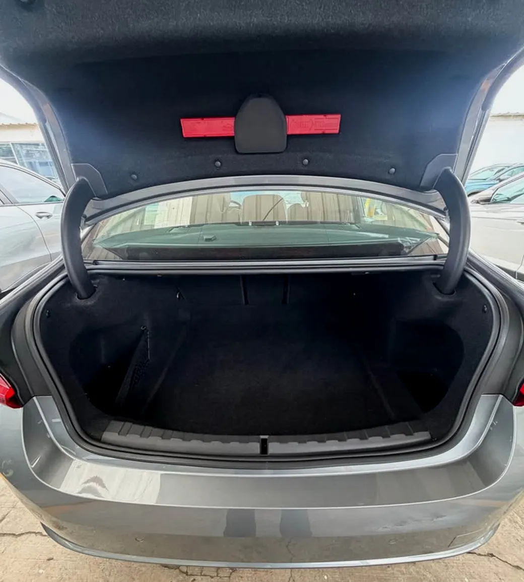 2️⃣0️⃣2️⃣4️⃣ 𝐁𝐌𝐖 𝟑𝟐𝟎𝐢 𝐒𝐞𝐝𝐚𝐧 𝐀𝐔𝐓 (29,000 km.)