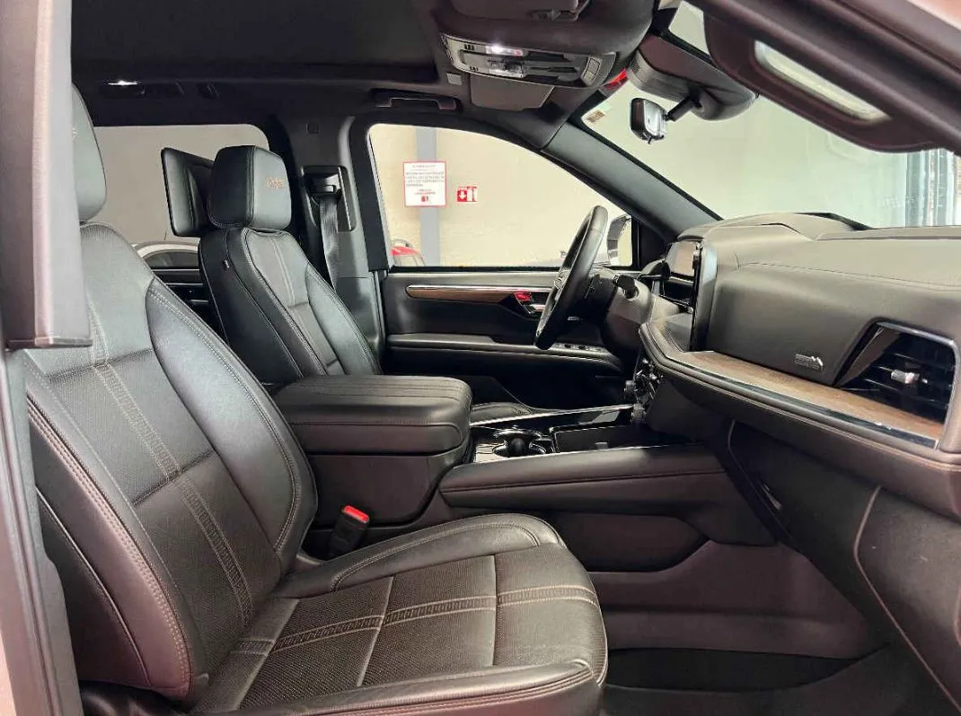 Chevrolet Suburban 2025