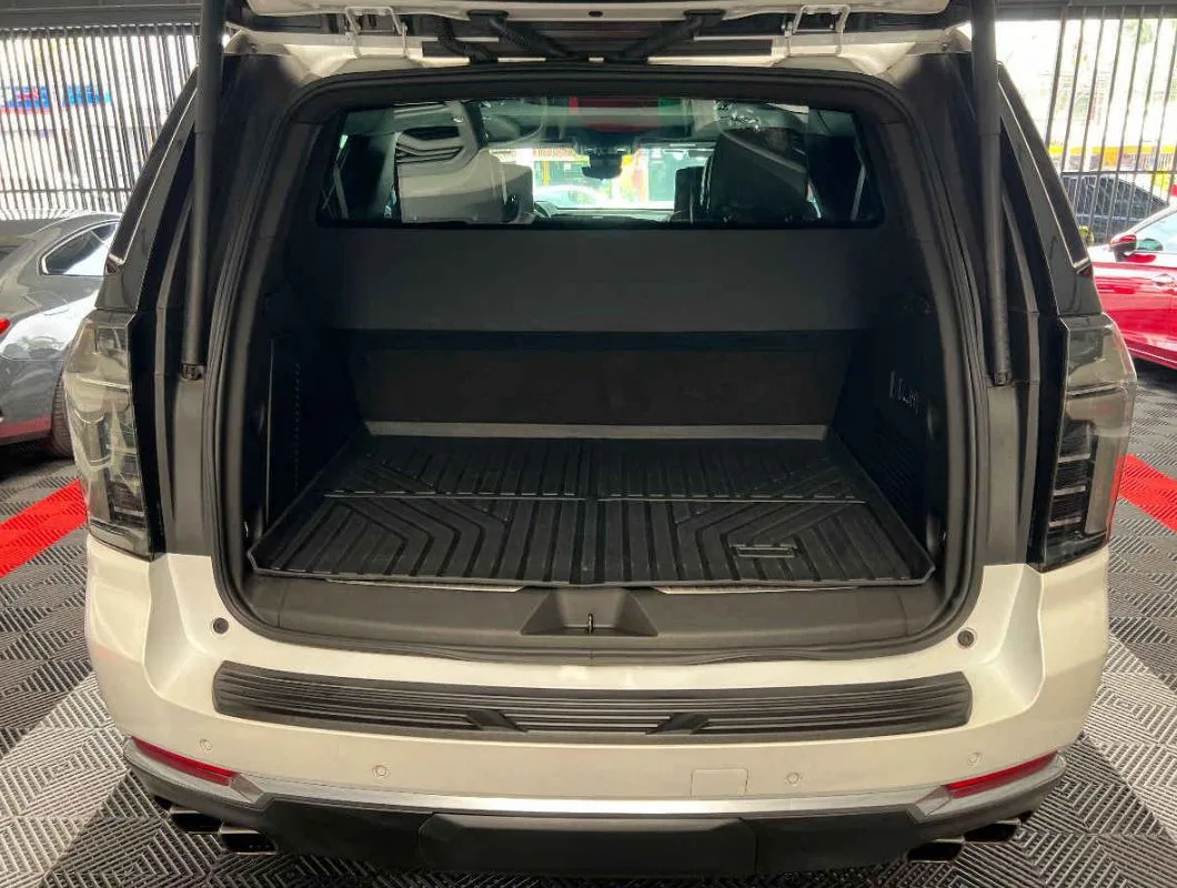 Chevrolet Suburban 2025
