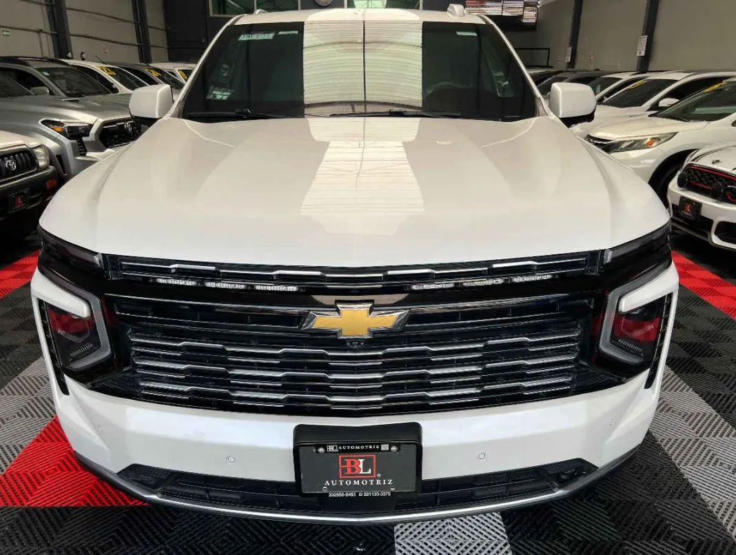 Chevrolet Suburban 2025