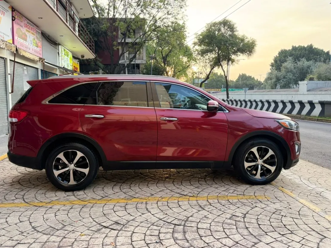 KIA SORENTO EX PACK 2016 (3 FILAS DE ASIENTOS)