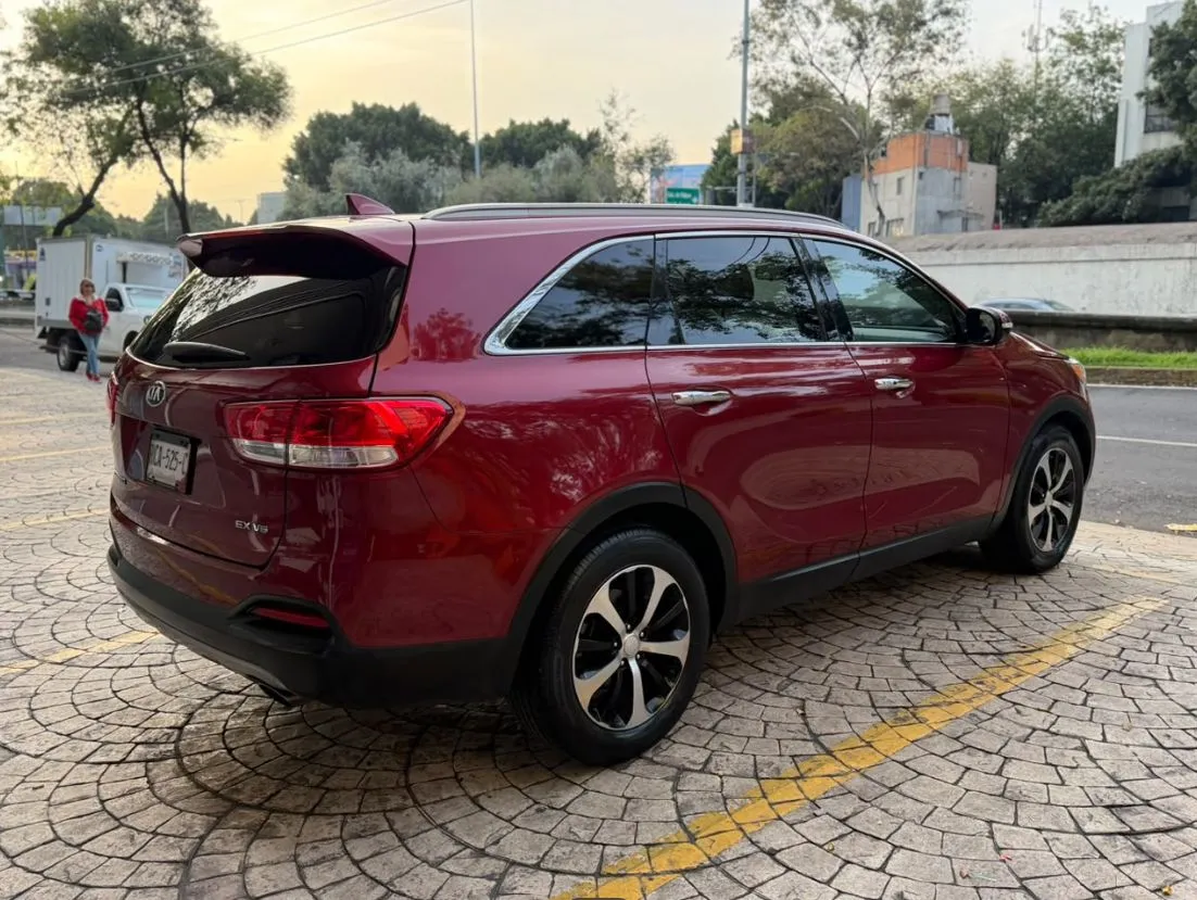 KIA SORENTO EX PACK 2016 (3 FILAS DE ASIENTOS)