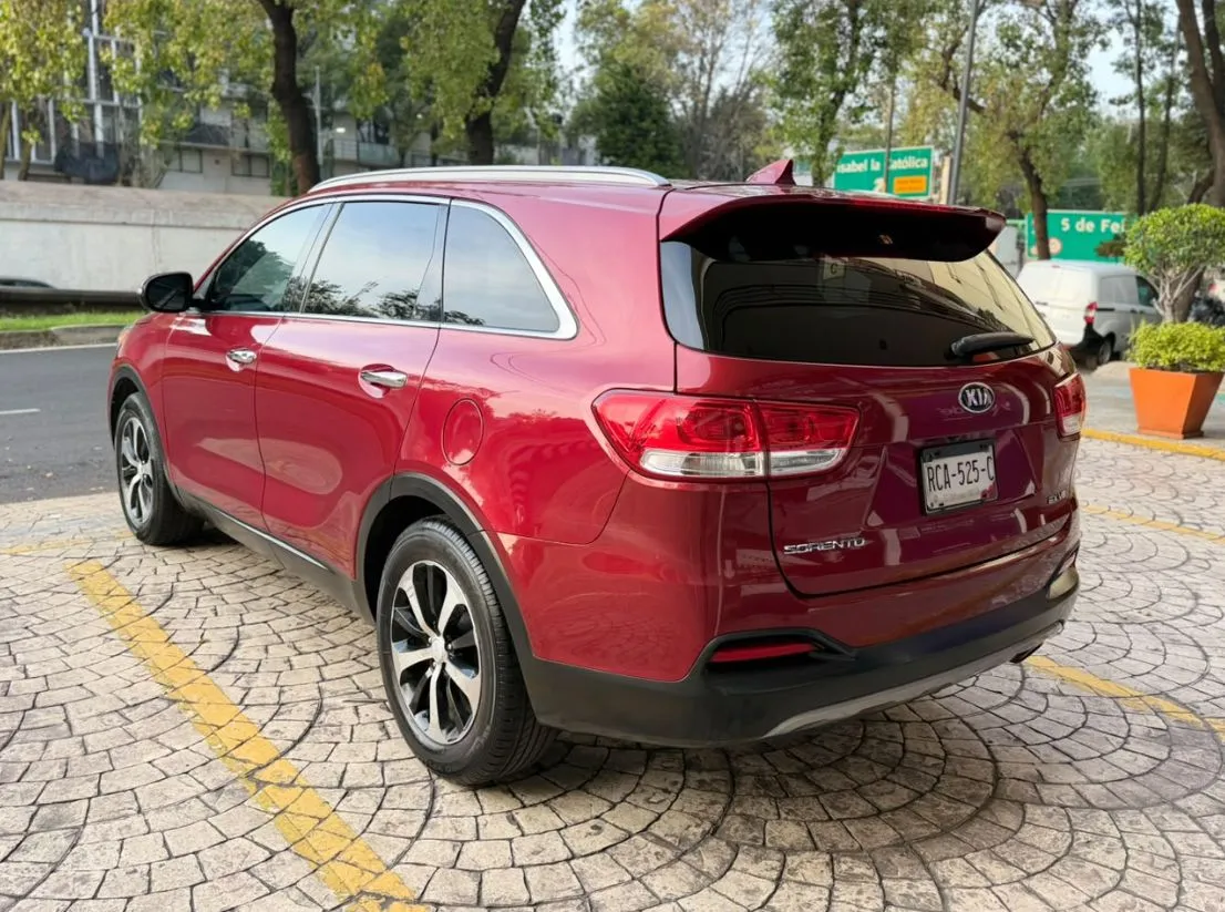 KIA SORENTO EX PACK 2016 (3 FILAS DE ASIENTOS)