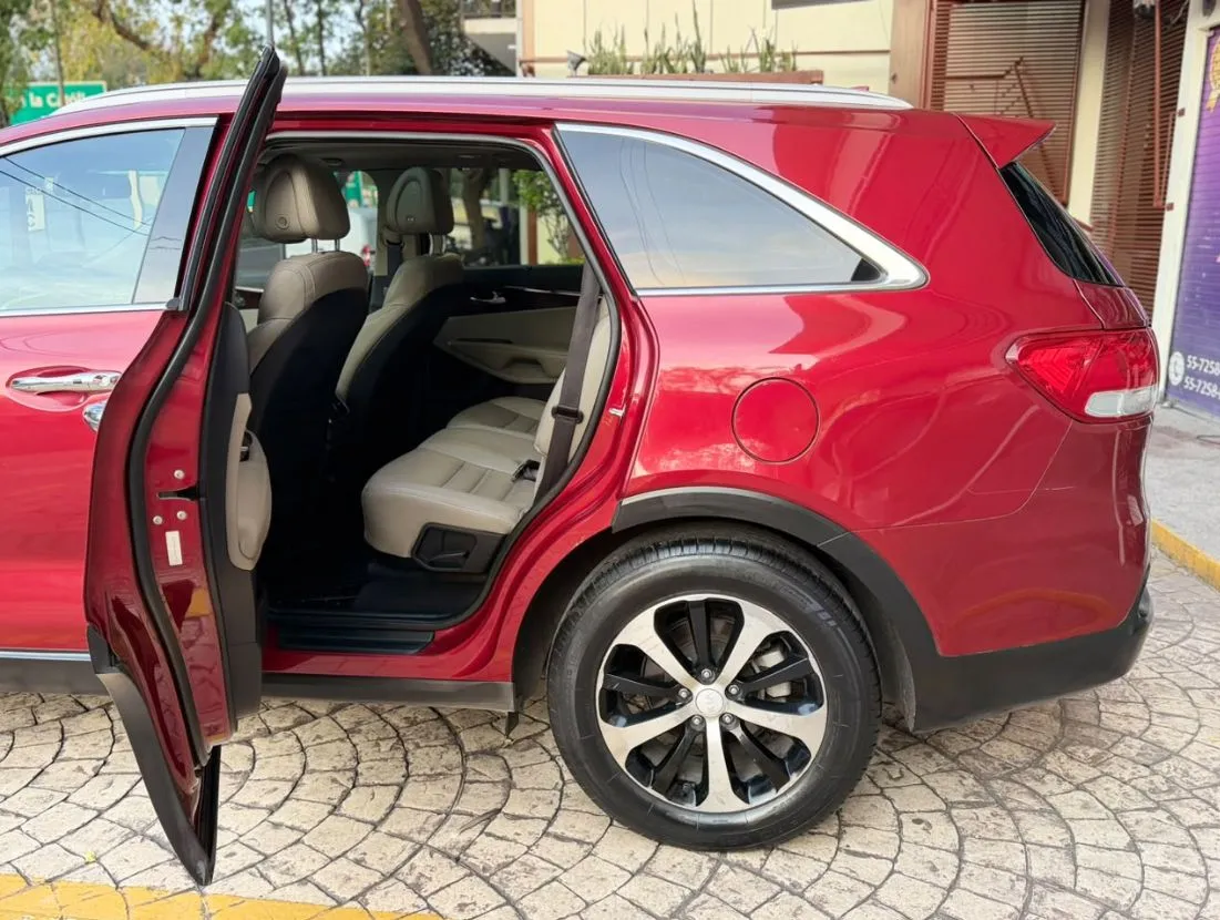 KIA SORENTO EX PACK 2016 (3 FILAS DE ASIENTOS)