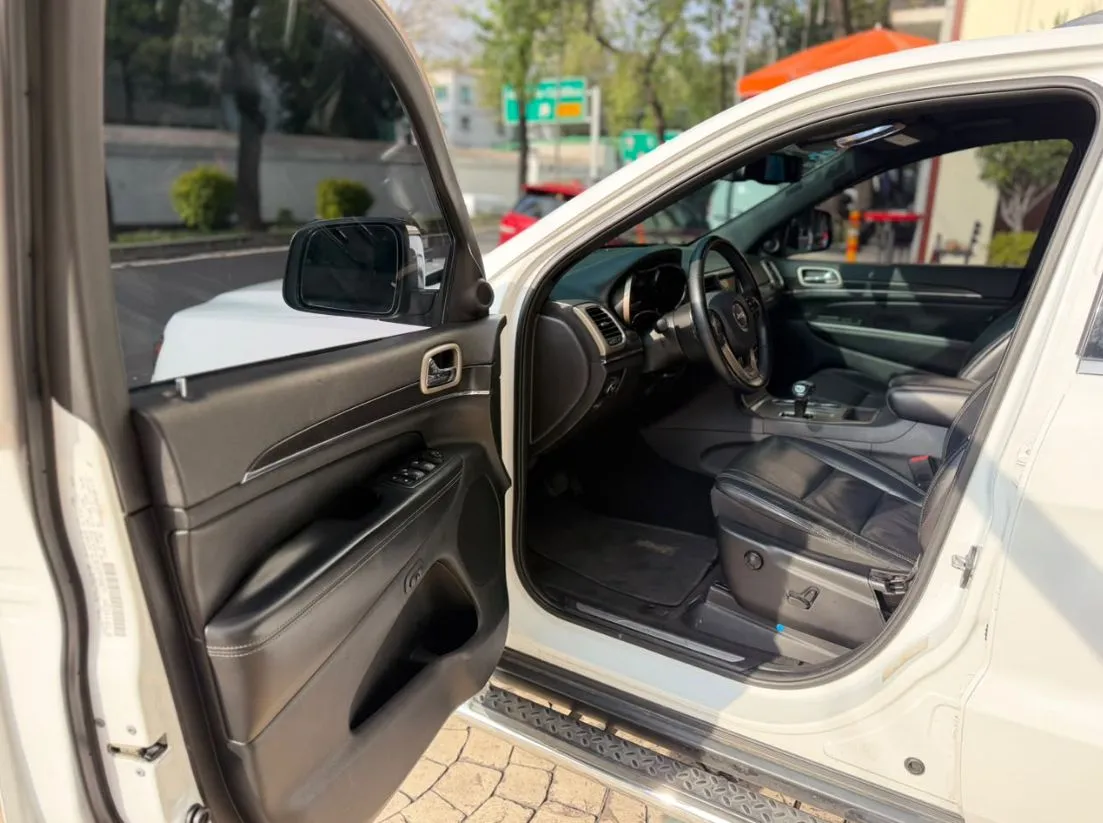 JEEP GRAND CHEROKEE LIMITED 2014
