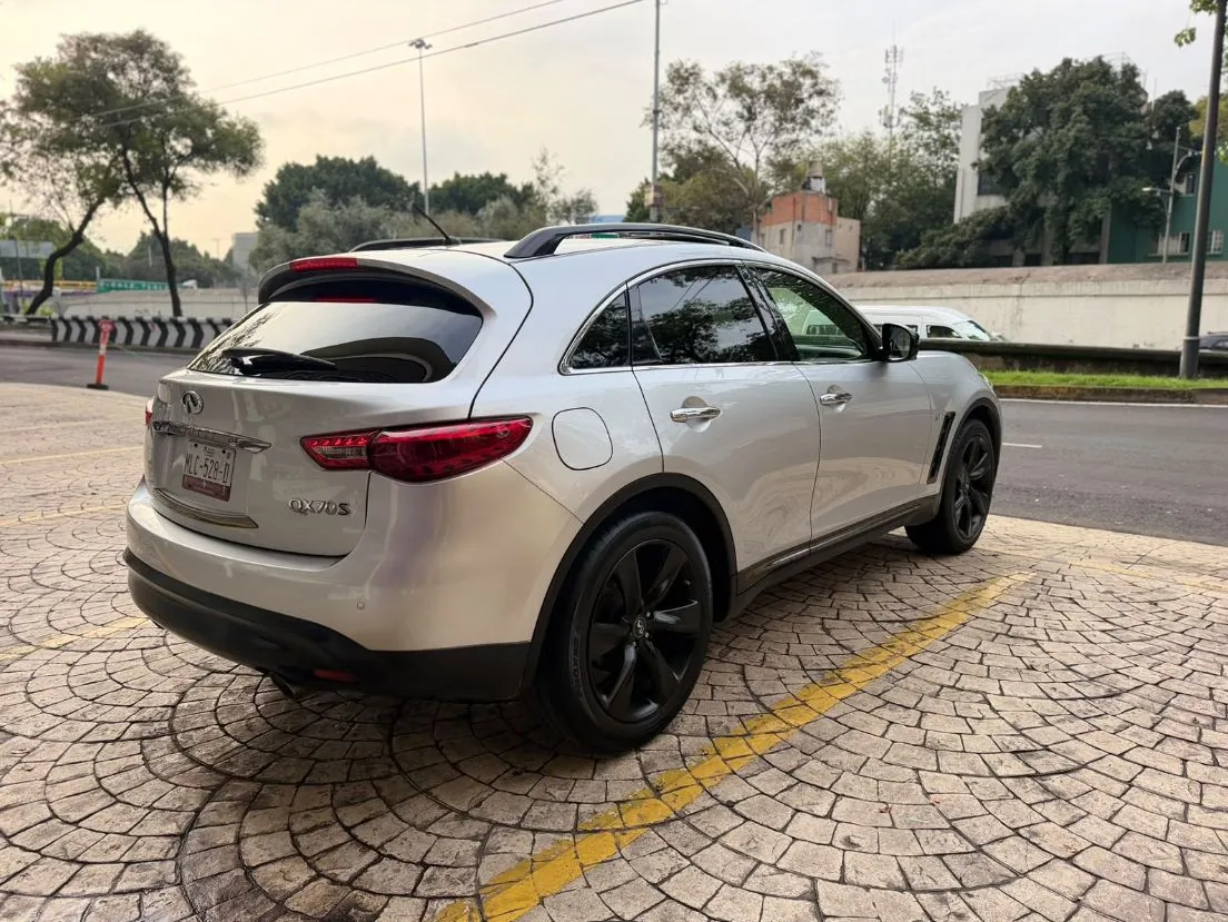 INFINITI QX70 SPORT 2020