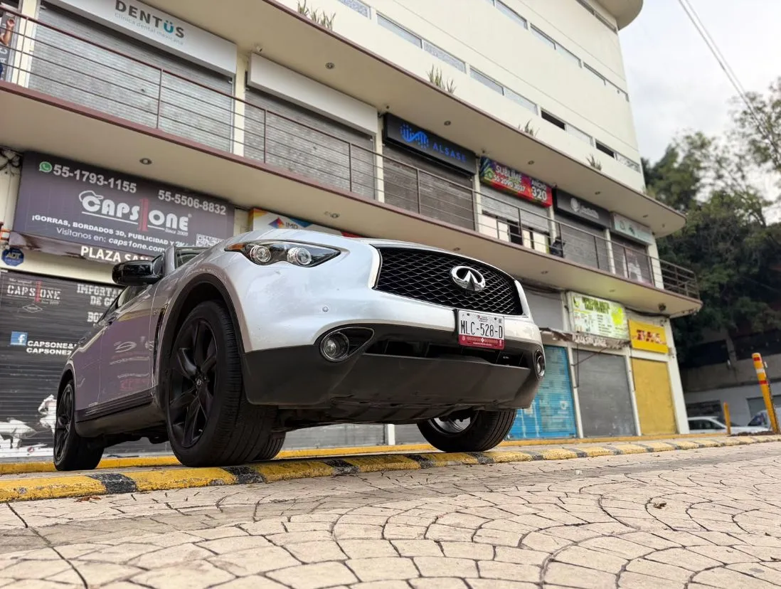 INFINITI QX70 SPORT 2020