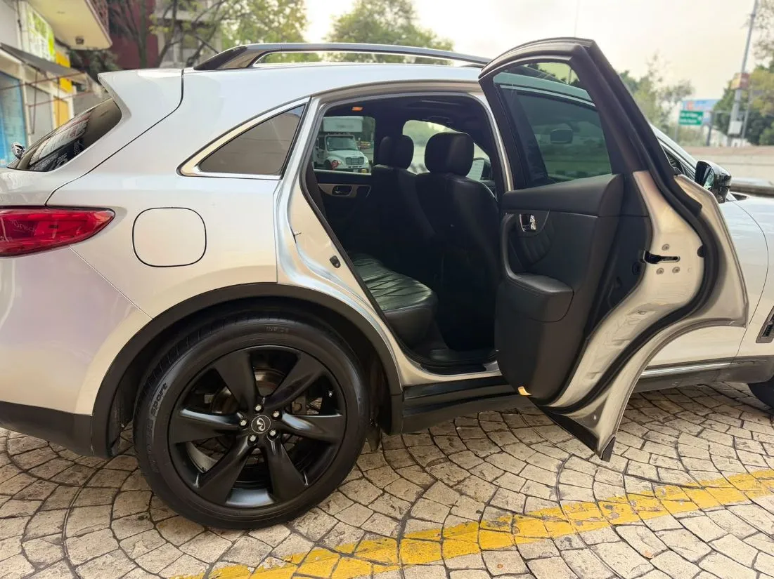 INFINITI QX70 SPORT 2020