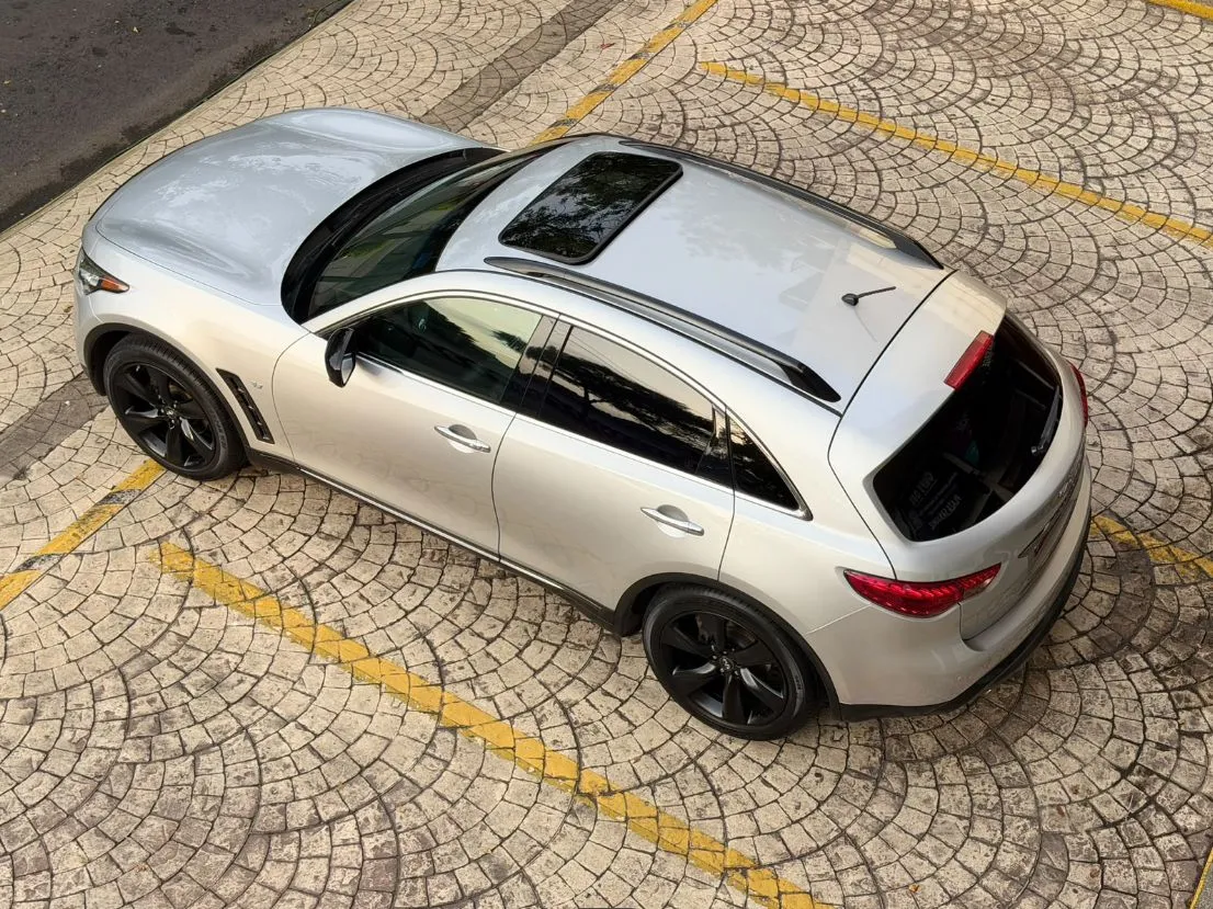 INFINITI QX70 SPORT 2020