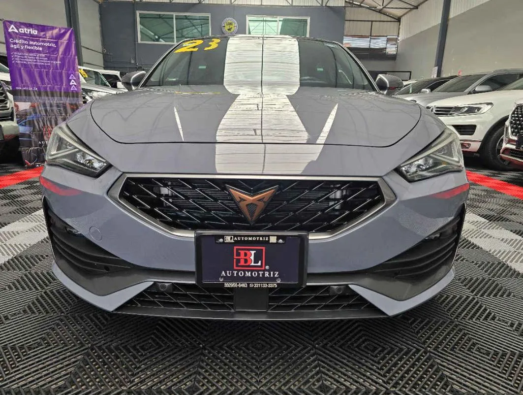 Cupra Leon 2023 5p Cupra 245 L4/2.0/T Aut. 84,000kl