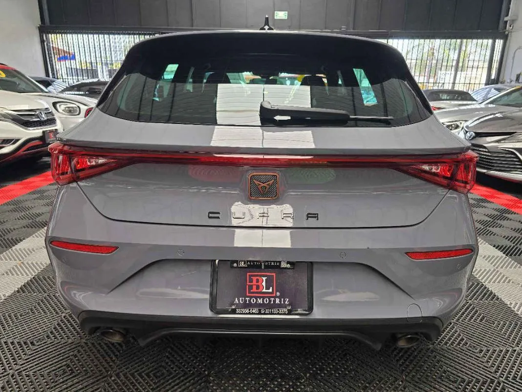 Cupra Leon 2023 5p Cupra 245 L4/2.0/T Aut. 84,000kl
