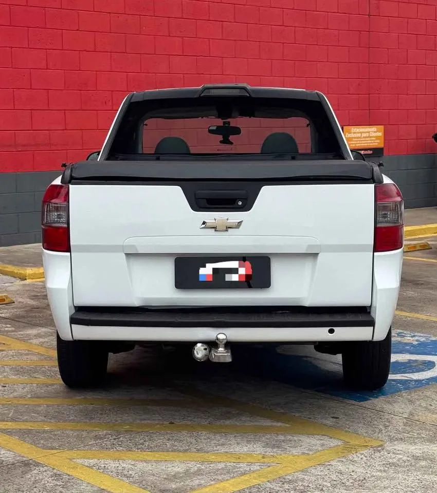 Chevrolet Montana 2017 Manual | 98,000 km | Pickup Versátil con Enganche desde $20,000
