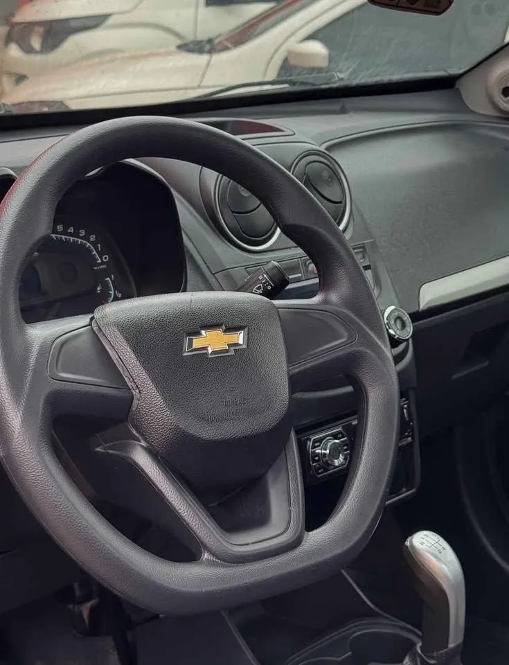 Chevrolet Montana 2017 Manual | 98,000 km | Pickup Versátil con Enganche desde $20,000