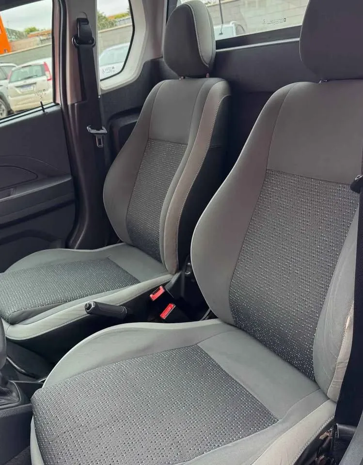 Chevrolet Montana 2017 Manual | 98,000 km | Pickup Versátil con Enganche desde $20,000