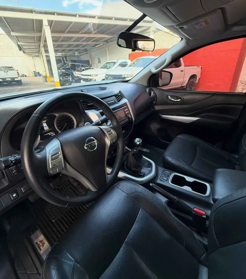 Nissan Frontier 2020 Manual | 55,150 km | Pickup Impecable con Enganche desde $20,000